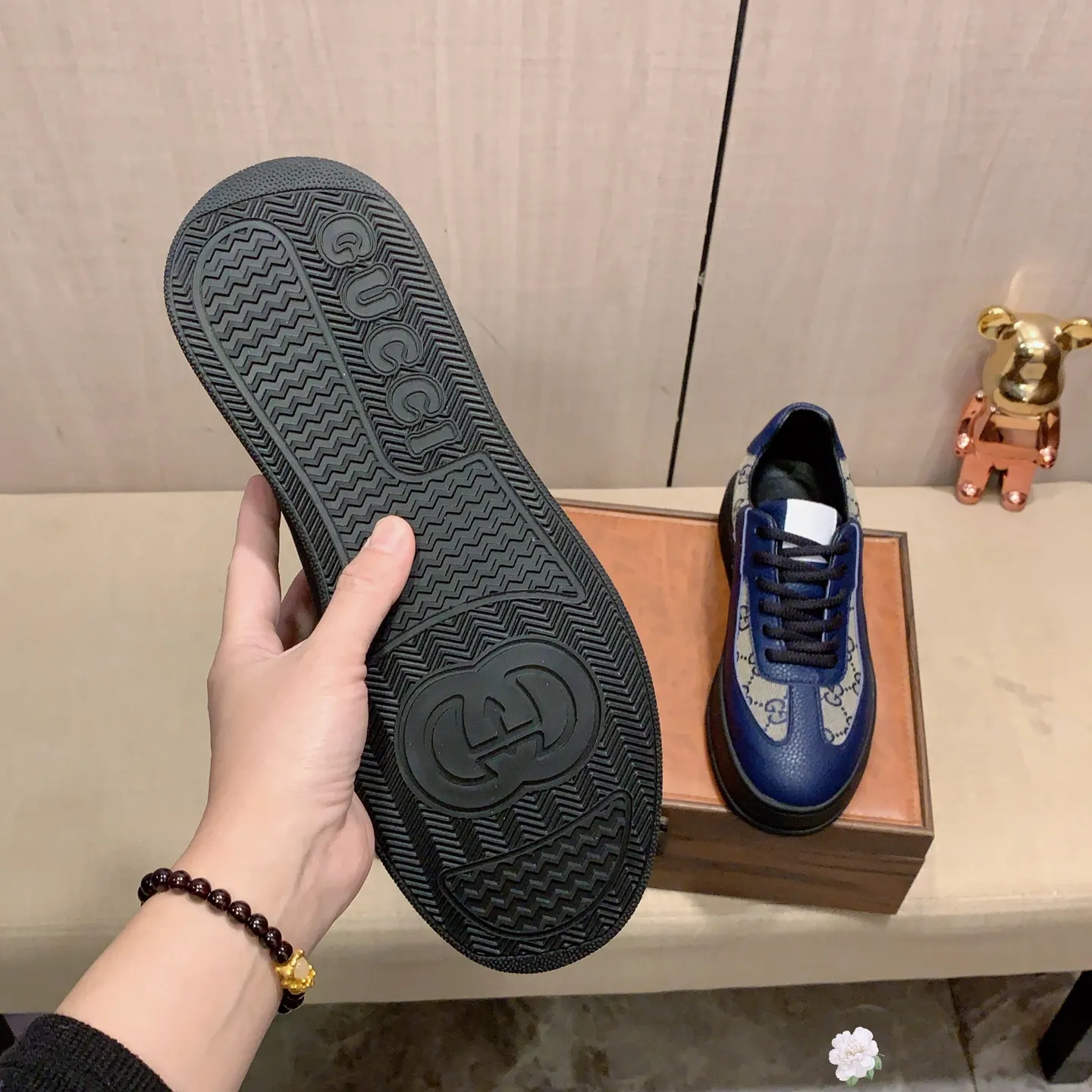 Men's men's shoes💰420💰💰🎩🎩[Lightning][Lightning] "GUCCI*" The latest and most popular casual sports shoes, top brand [seduce] luxury ~ purchasing agent, top quality ~. [Strong] The upper is made of imported breathable cowhide with material ➕ breathable sheepskin feet (•) and fine workmanship. The original stylish and stylish soft rubber wear-resistant and non-slip outsole is light and comfortable on the feet. The real thing looks better when photographed in person. 012: code: 38-44, can be customized to 45, 3️⃣ colors are available